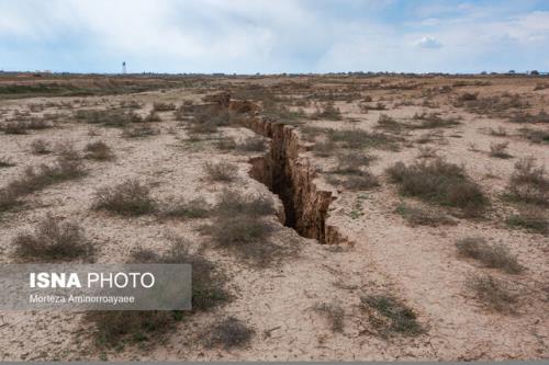 افزایش نرخ فرونشست مهرشهر کرج به میزان 26 سانتی متر در سال